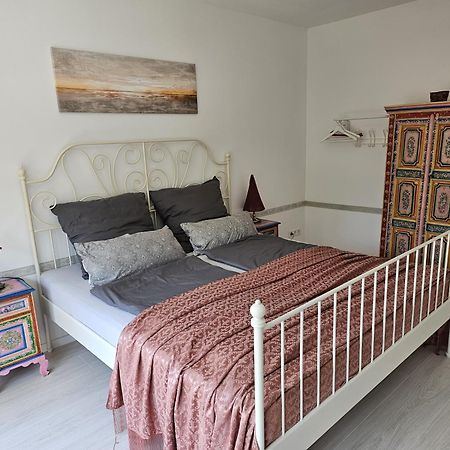Zimmer Mit Charme Sonne Núremberg Exterior foto